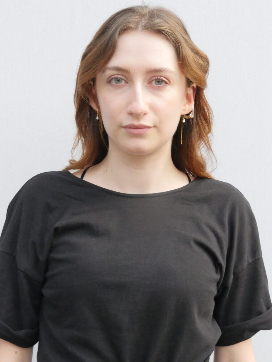 Maeva profile portrait